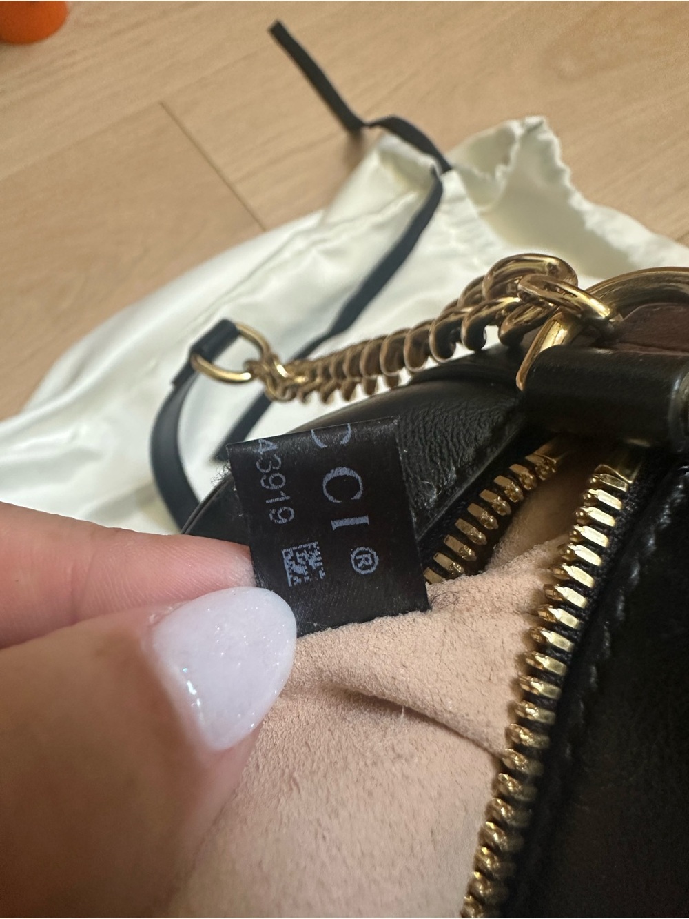 Gucci Beige GG marmont Supreme Canvas Crossbody with Black Trim & Gold Hardware - Picture 10 of 11